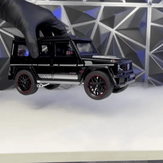Mercedes G800 1:18 Diecast Model – Koleksiyonluk Premium G Kasa