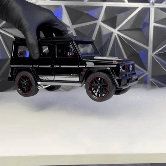 Mercedes G800 1:18 Diecast Model – Koleksiyonluk Premium G Kasa